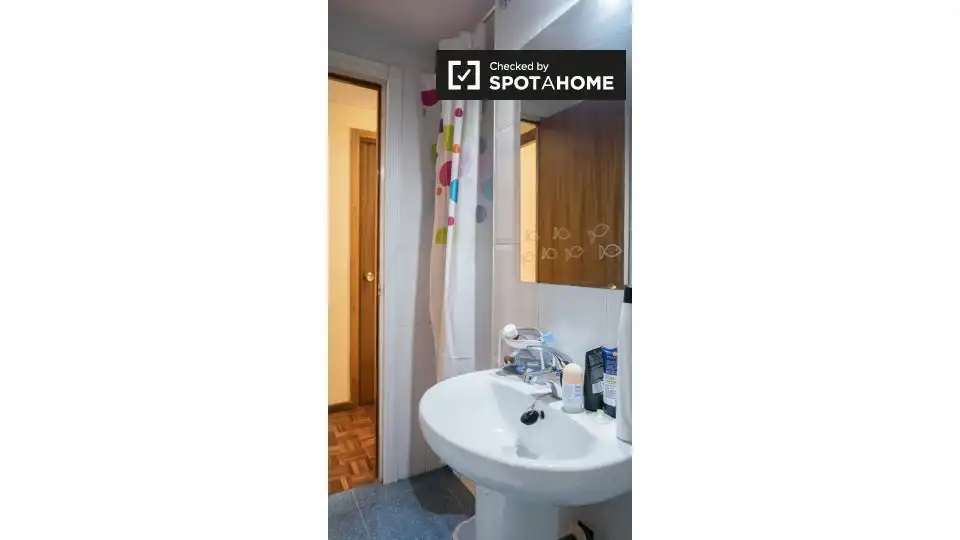 Room in Alcalá de Henares, Madrid