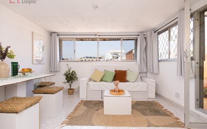 Living room of Flat for sale in  Barcelona Capital