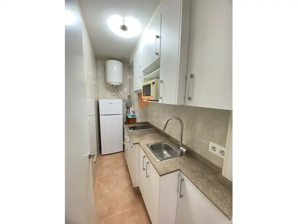 Cuina de Apartament de lloguer en Santiago de Compostela  amb Moblat