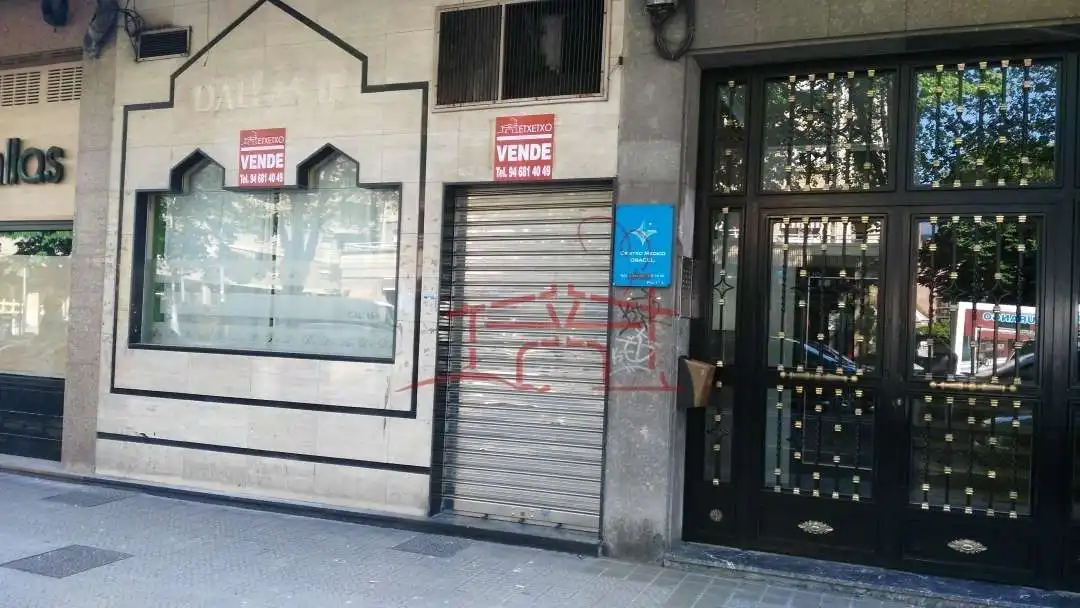 Locale commerciale in vendita a Durango