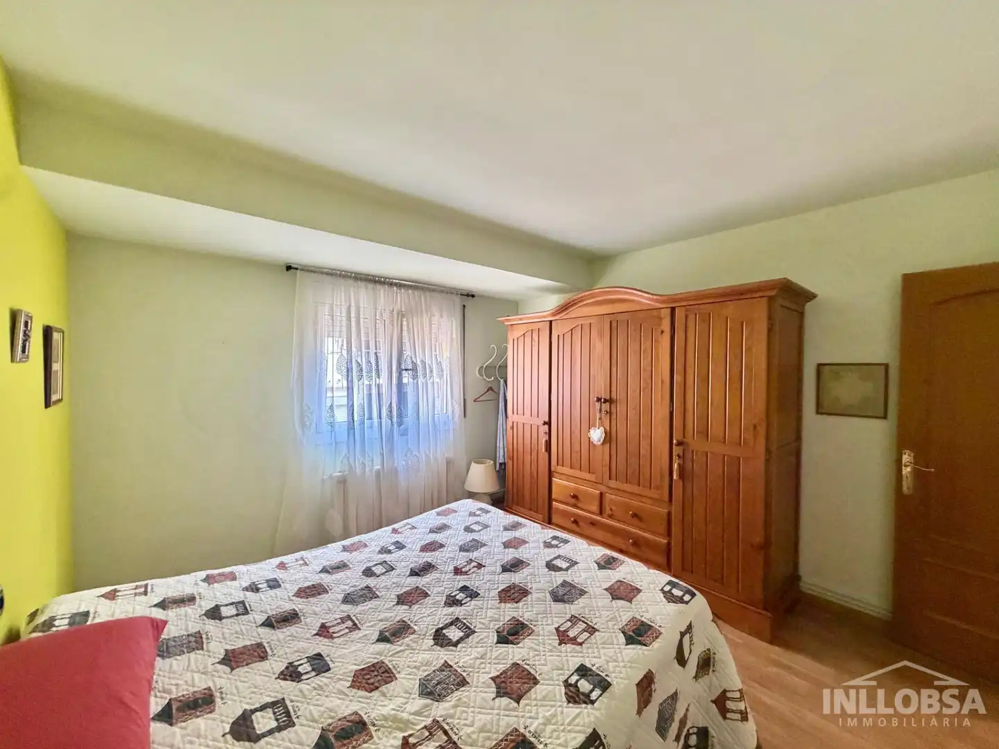 Bedroom of Flat for sale in Manresa  with Heating and Balcony