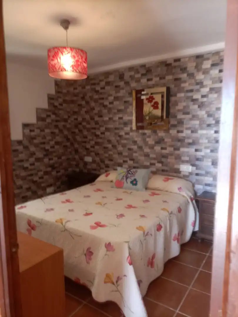 Habitación de Apartamento en venta en Alpujarra de la Sierra con Calefacción, Amueblado y Microondas