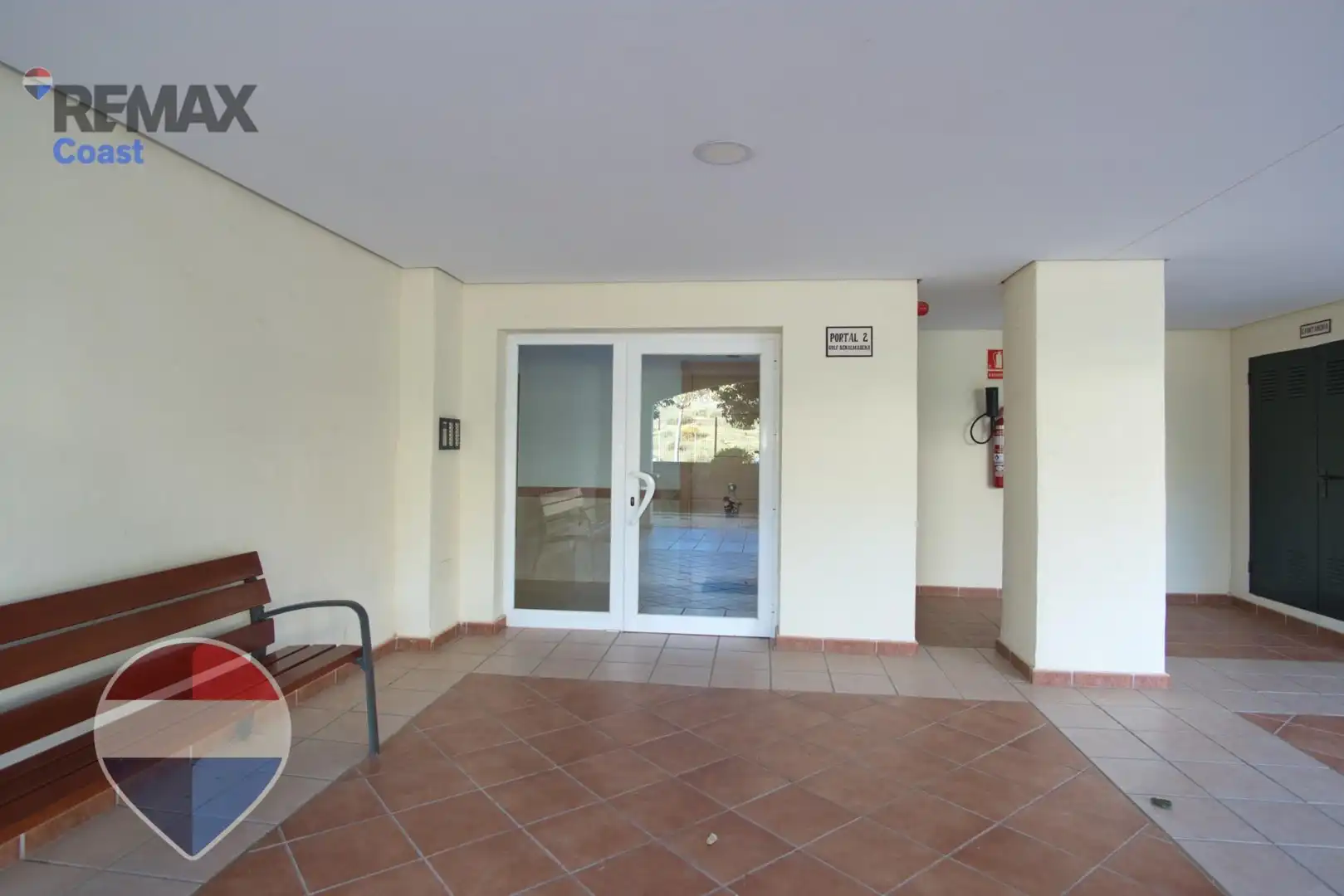 Wohnung zum Verkauf in Benalmádena mit Klimaanlage, Privatgarten und Gemeinschaftspool