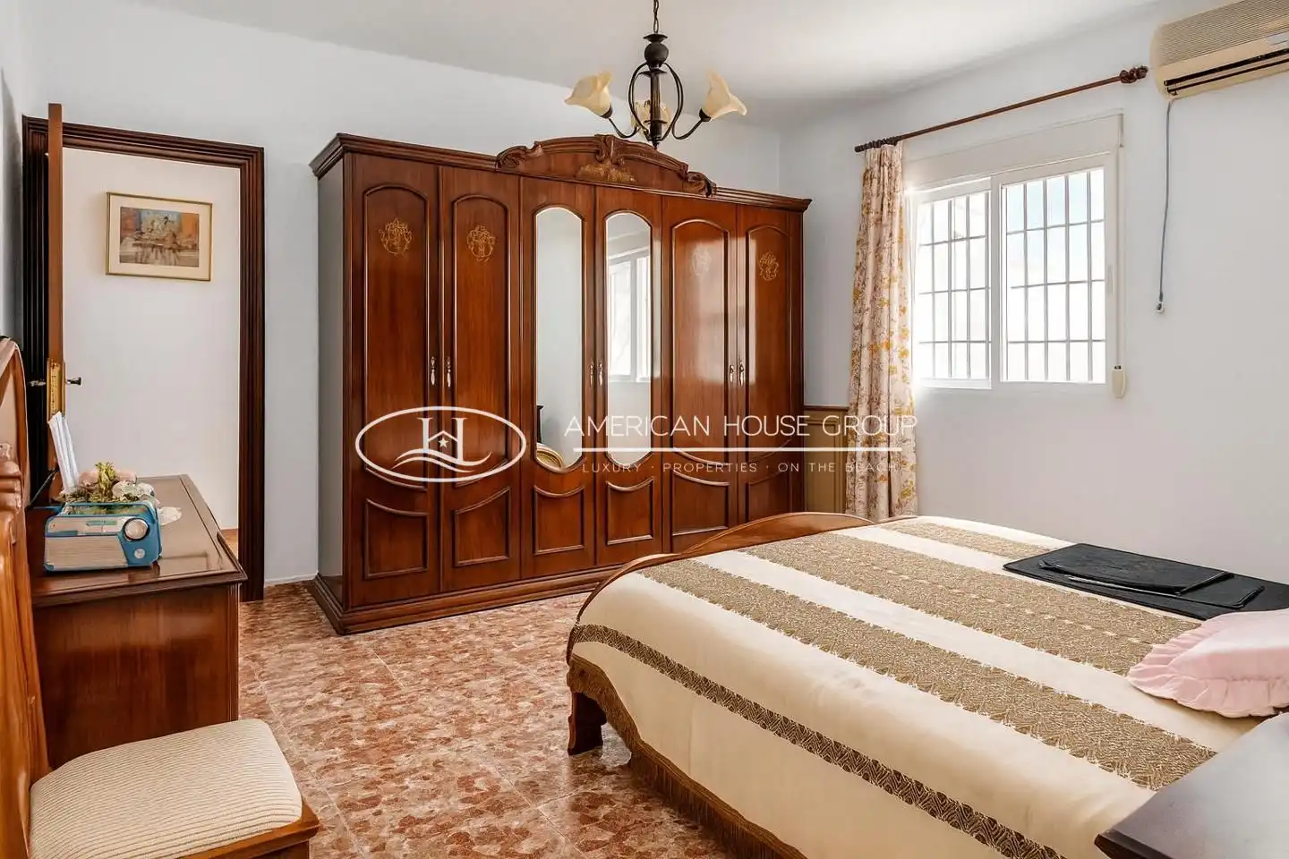 Bedroom of Houses for sale in Chiclana de la Frontera