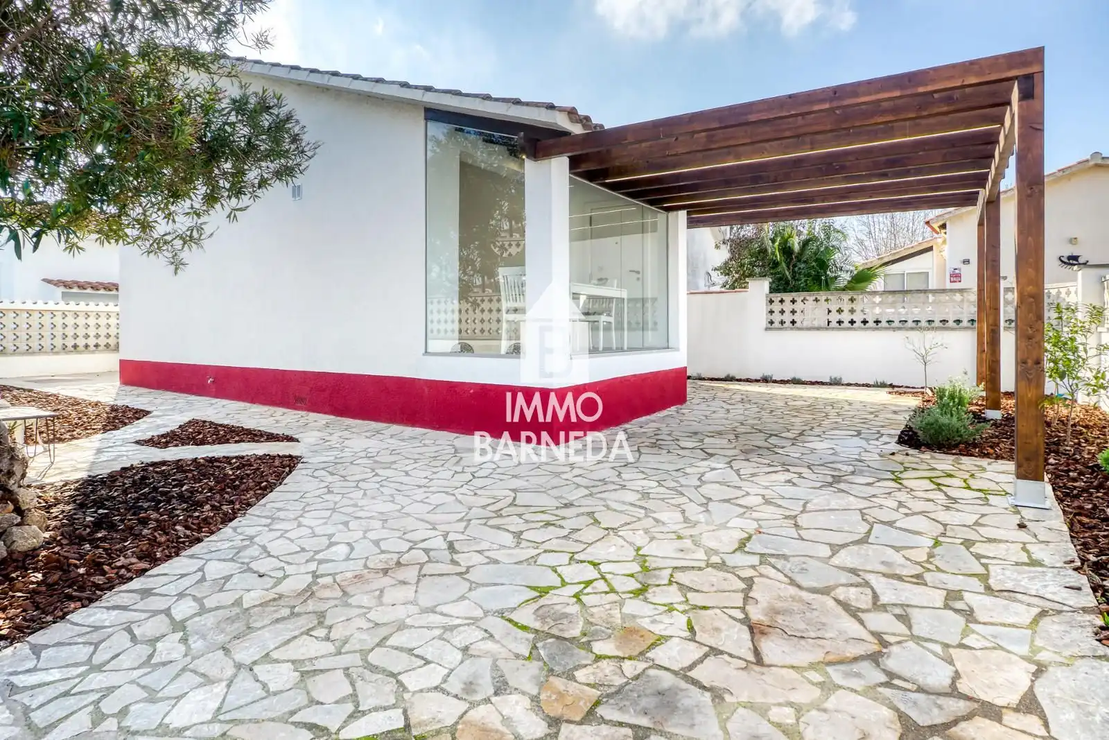 Exterior view of Houses for sale in Empuriabrava  with Air Conditioner, Heating and Private garden