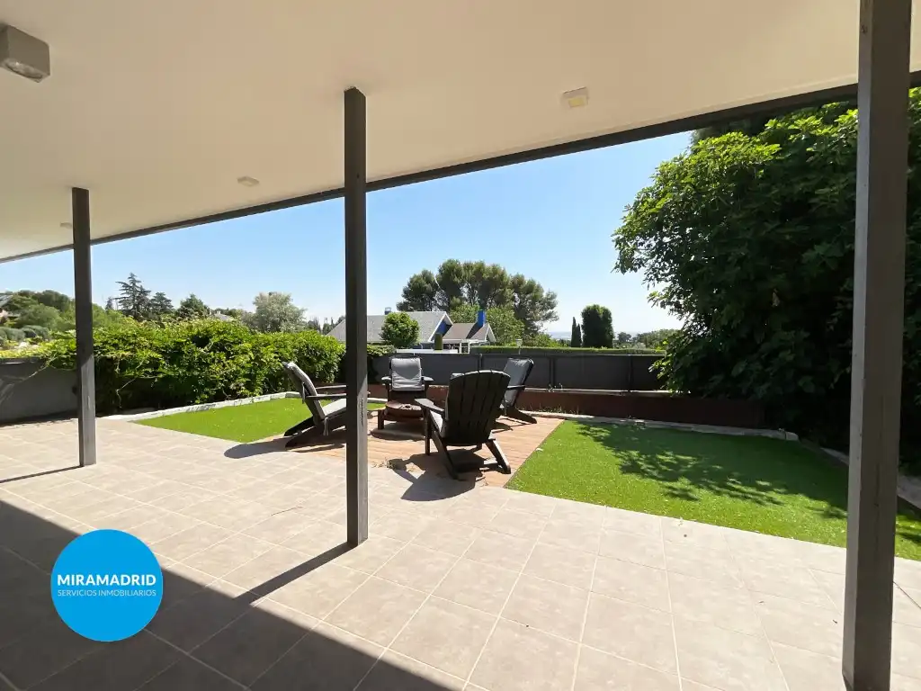 Terraza de Casa o chalet en venta en Paracuellos de Jarama con Aire acondicionado