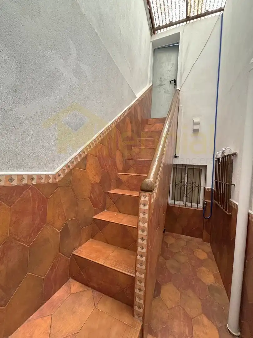 Einfamilien-Reihenhaus zum Verkauf in Sevilla mit Klimaanlage