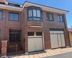 Exterior view of Single-family semi-detached for sale in Valladolid Capital