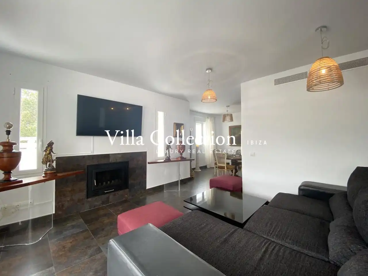 Wohnzimmer von Einfamilien-Reihenhaus zum Verkauf in Sant Josep de sa Talaia mit Privatgarten, Terrasse und Schwimmbad
