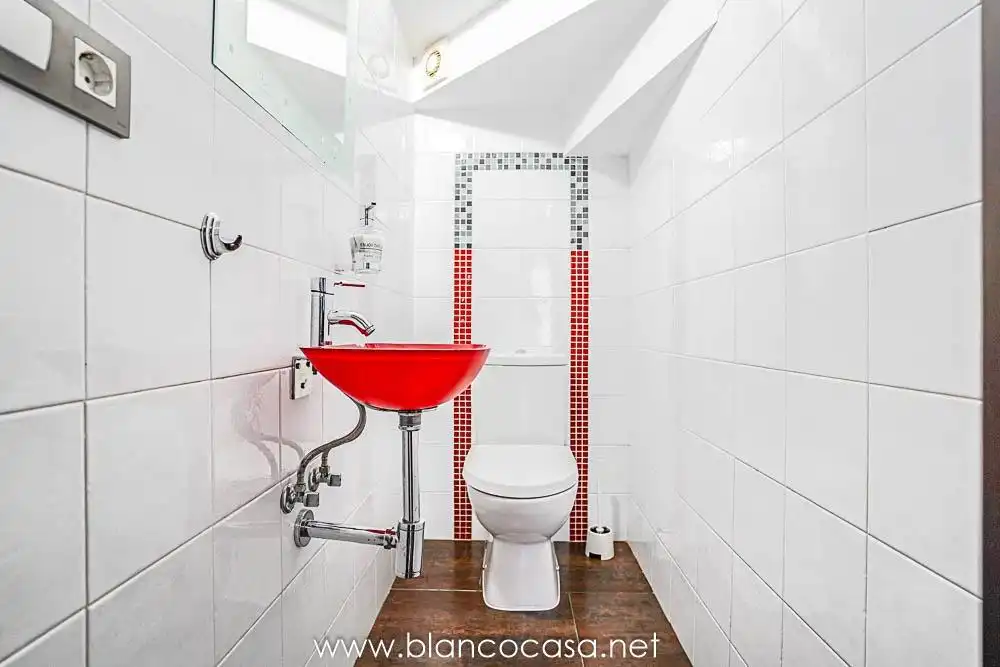 Baño de Casa o chalet en venta en Vimianzo con Calefacción, Trastero y Amueblado