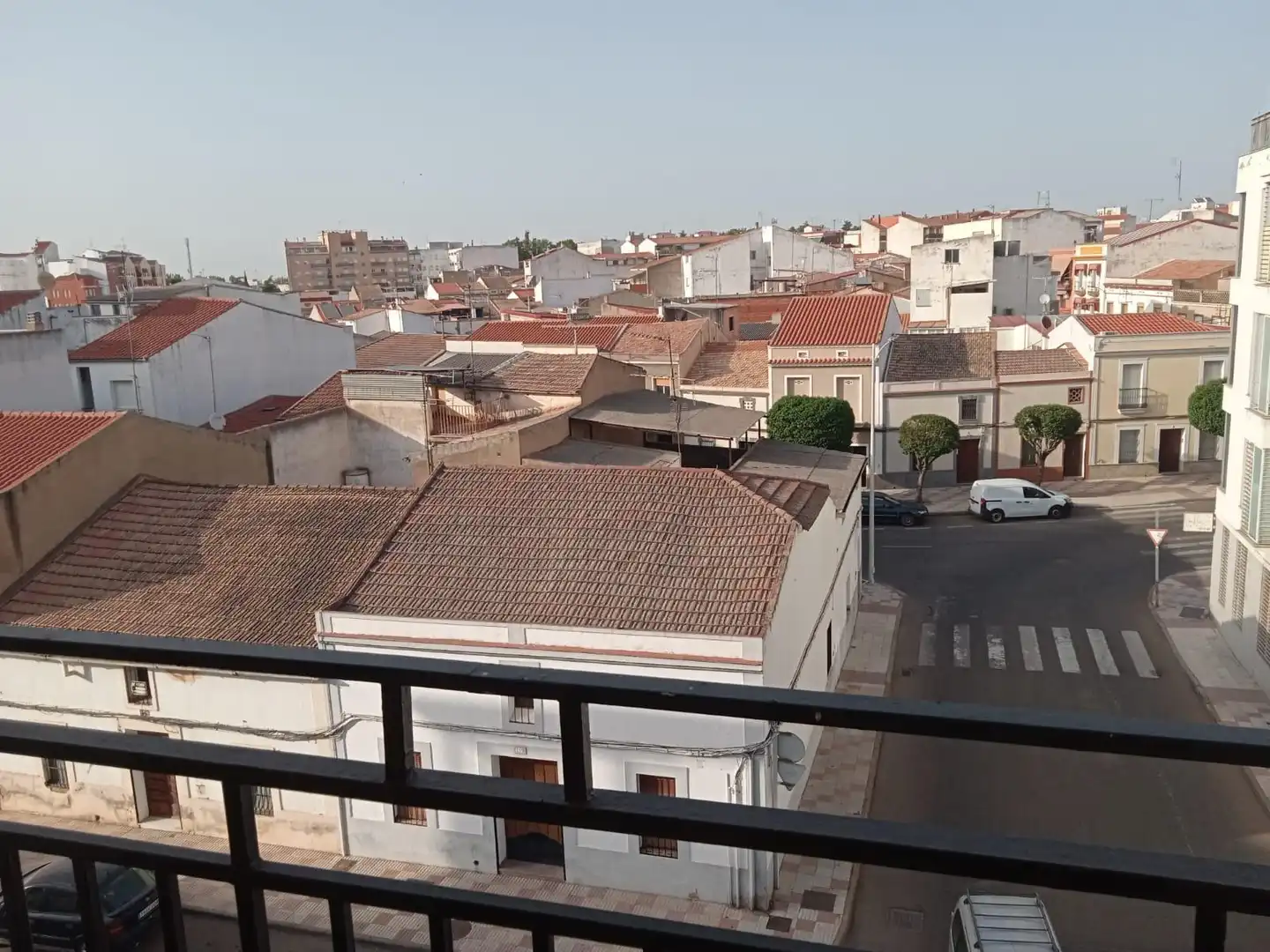 Vista exterior de Pis en venda en Don Benito amb Terrassa i Balcó