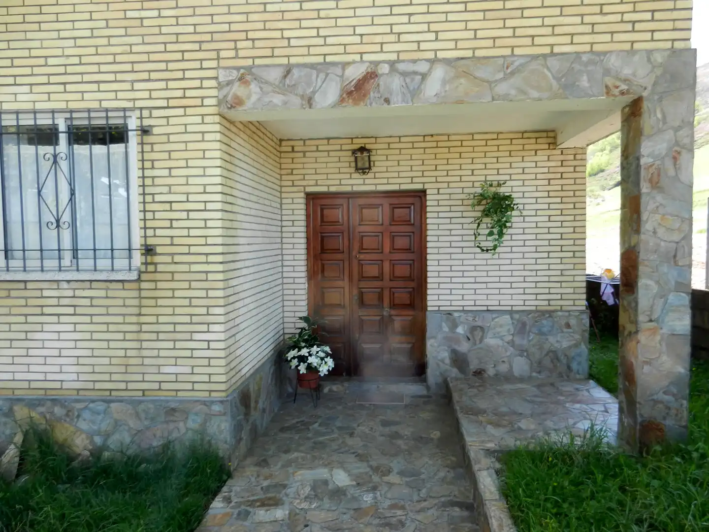 Casa o chalet en venta en Cervantes con Calefacción, Trastero y Amueblado