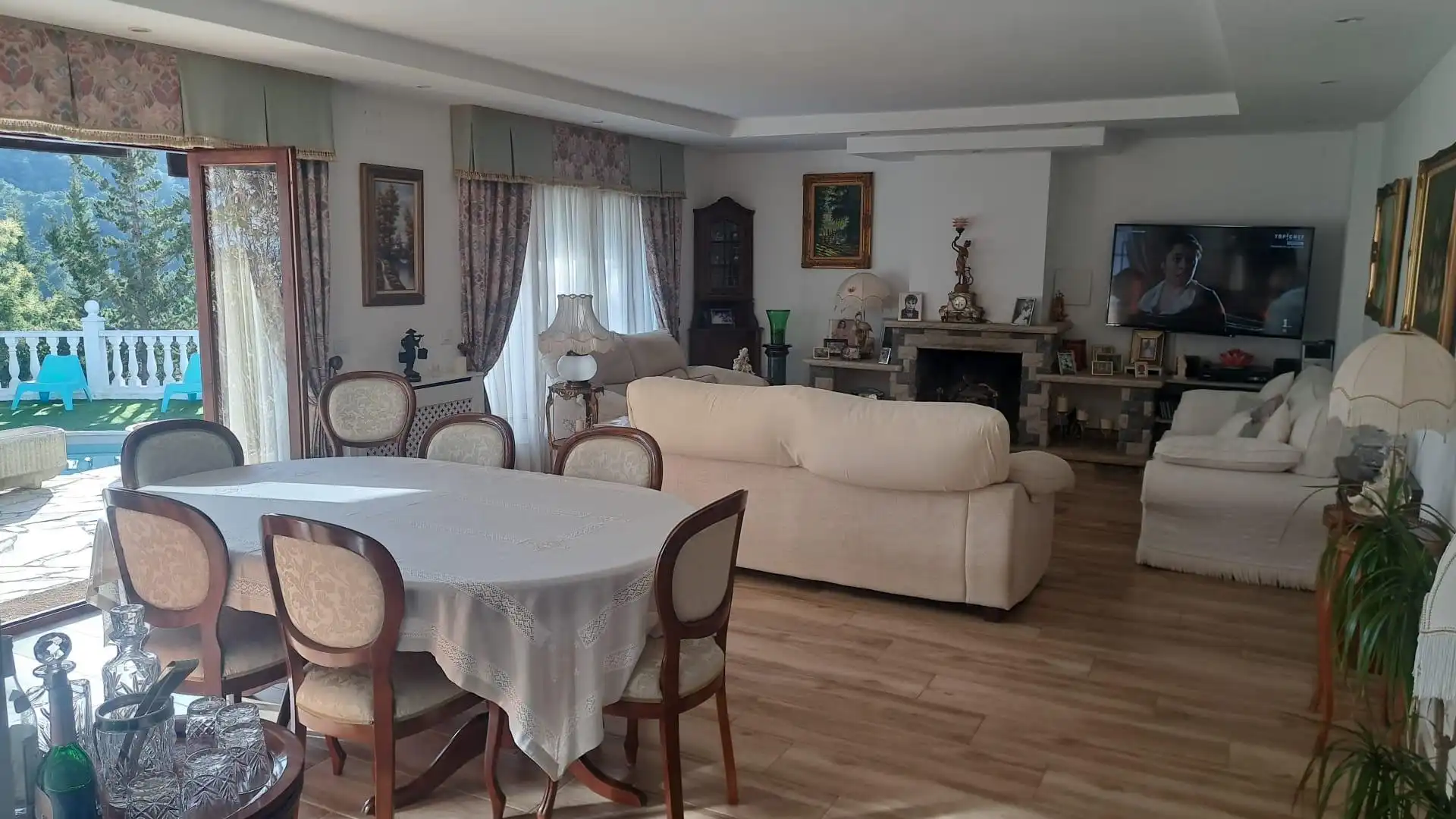 Sala d'estar de Casa o xalet en venda en Lloret de Mar amb Jardí privat, Terrassa i Traster