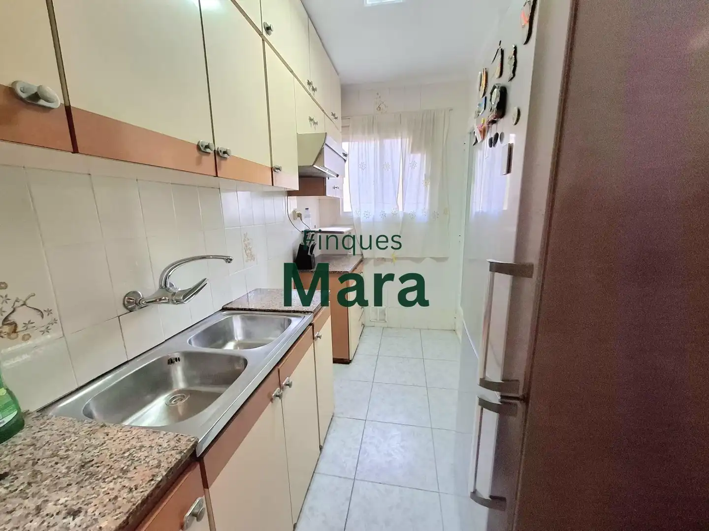 Cocina de Piso en venta en Sant Boi de Llobregat con Aire acondicionado y Balcón