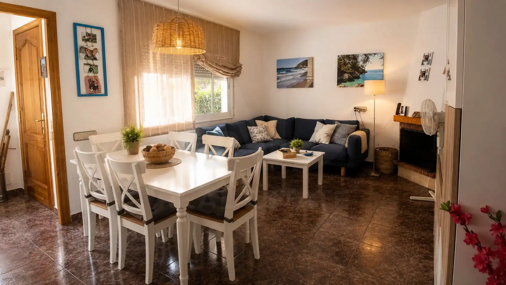 Sala de estar de Casa adosada en venta en Cubelles con Aire acondicionado y Piscina