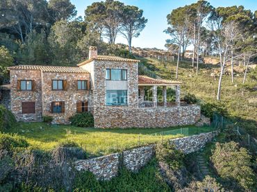 House with garden for sale in Carrer Es Vent 7