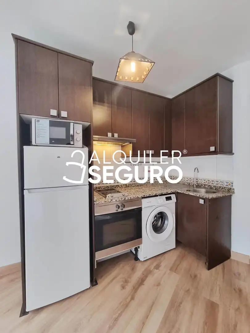 Cocina de Piso de alquiler en Becerril de la Sierra con Calefacción