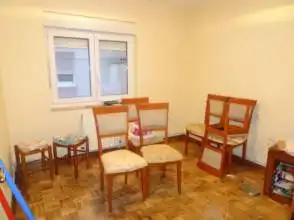 Menjador de Pis de lloguer en Gijón  amb Calefacció, Parquet i Rentadora