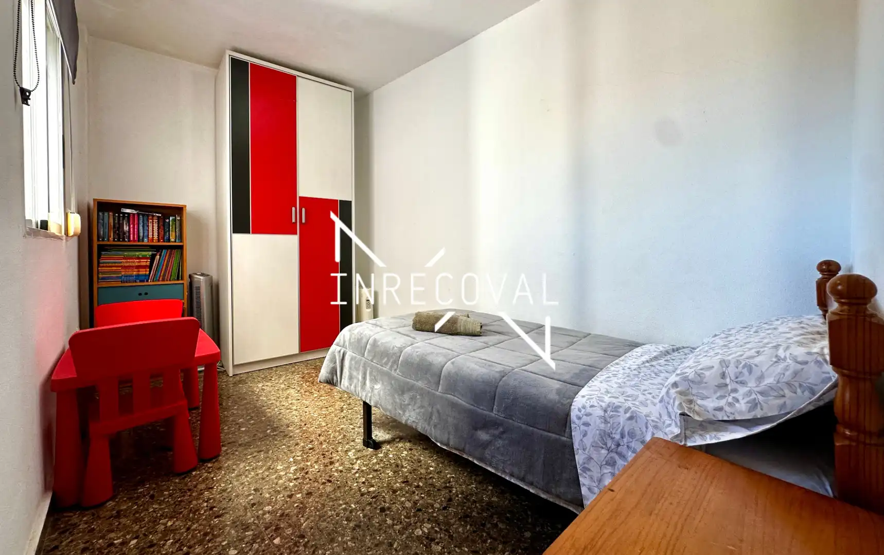 Schlafzimmer von Wohnung zum Verkauf in Sueca mit Klimaanlage und Möbliert