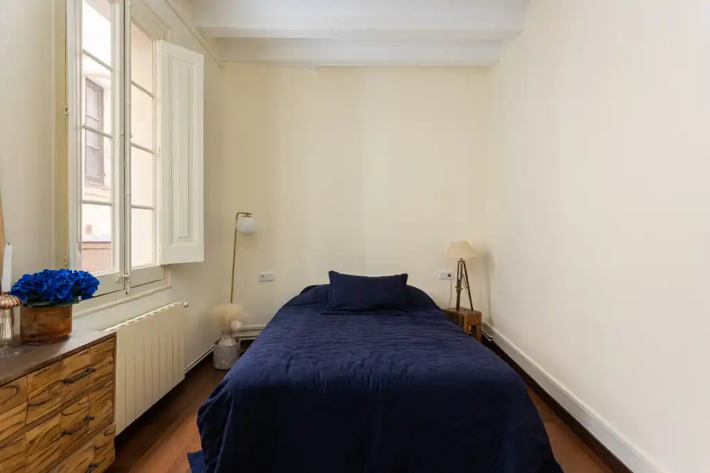 Schlafzimmer von Wohnungen zum Verkauf in Barcelona mit Heizung, Abstellraum und Balkon