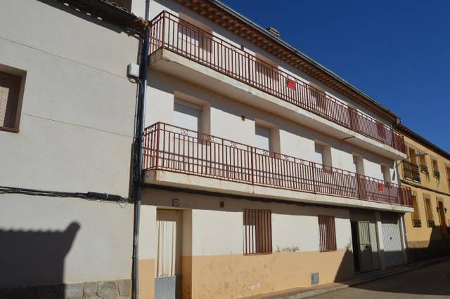 Casa adosada en Venta en Santa María de Huerta