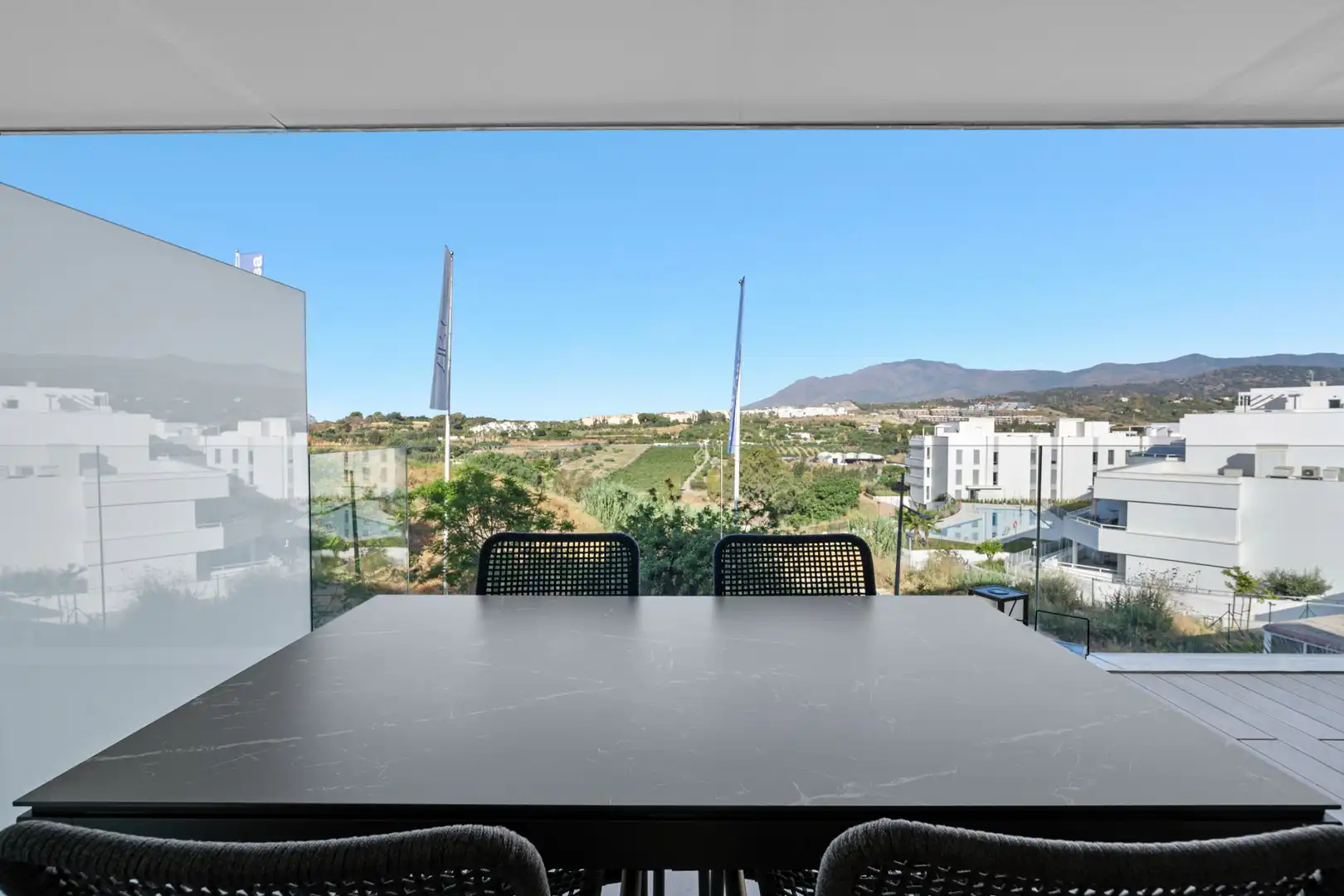 Comedor de Casa adosada de alquiler en Estepona con Aire acondicionado, Terraza y Piscina