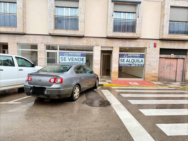 Local comercial en Alquiler en Calle Tercia en Miguelturra