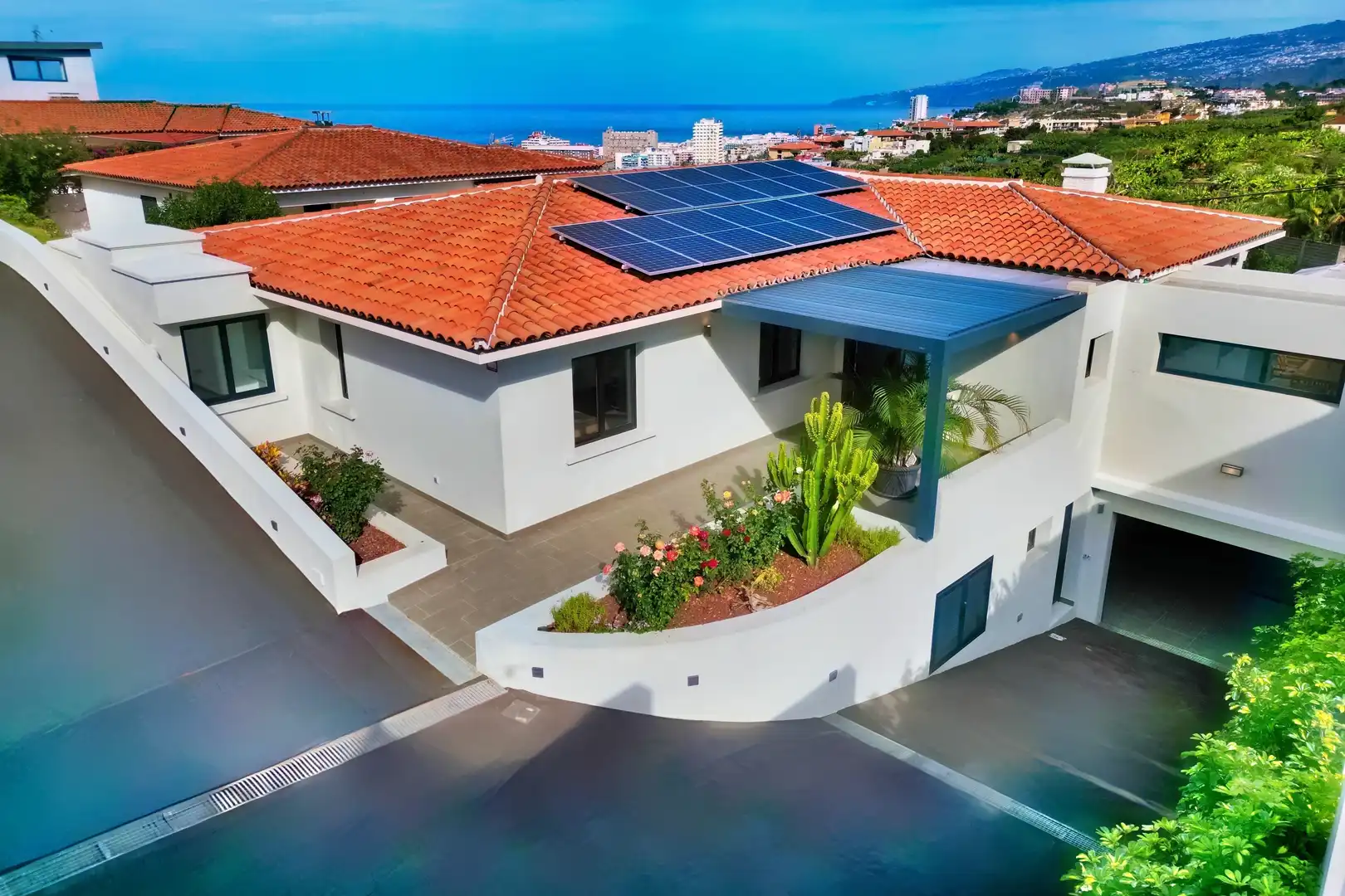 Exterior view of Country homes for sale in Puerto de la Cruz  with Parquet flooring, Terrace and Storage room