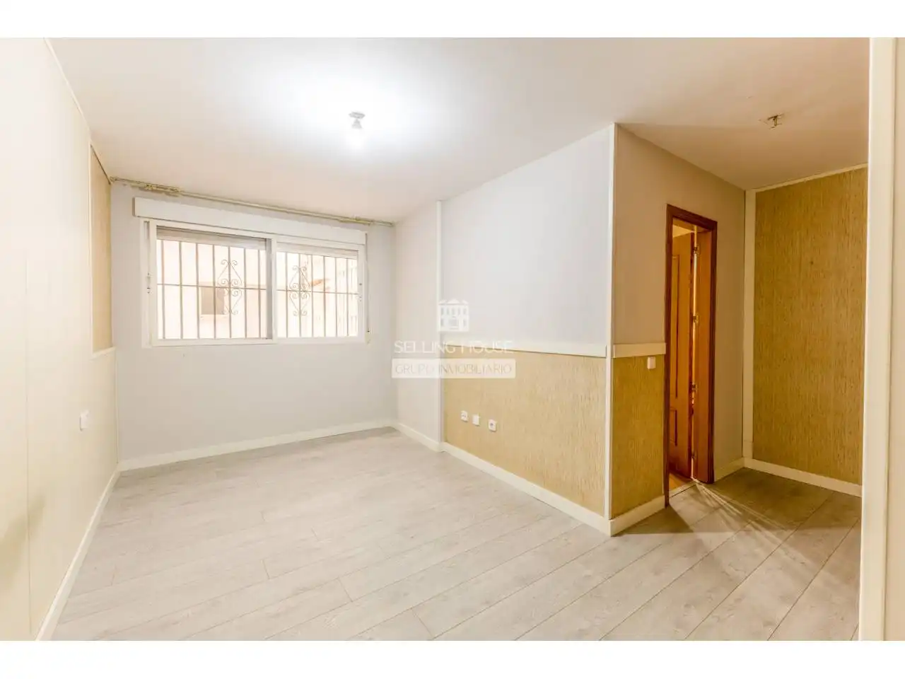 Flat for sale in Valencia  with Heating, Parquet flooring and Balcony