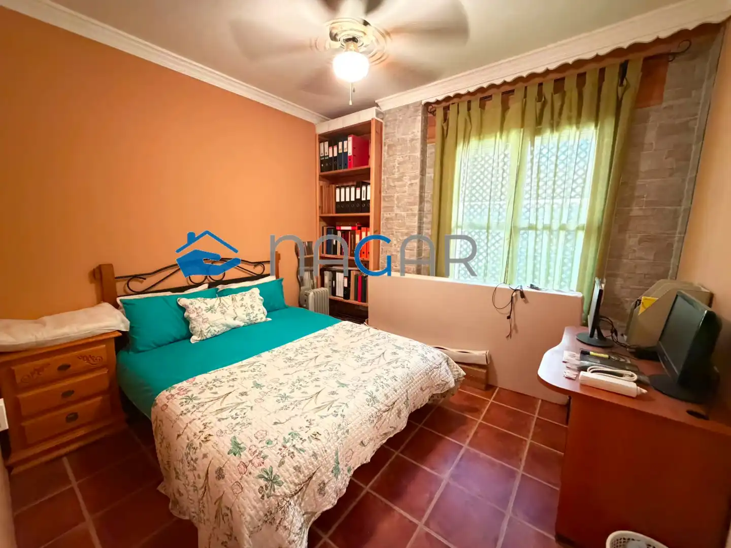 Habitación de Casa adosada en venta en Los Barrios con Jardín privado, Amueblado y Horno