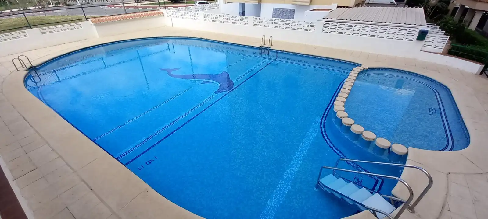 Piscina de Apartamento de alquiler en Gandia con Aire acondicionado, Calefacción y Amueblado