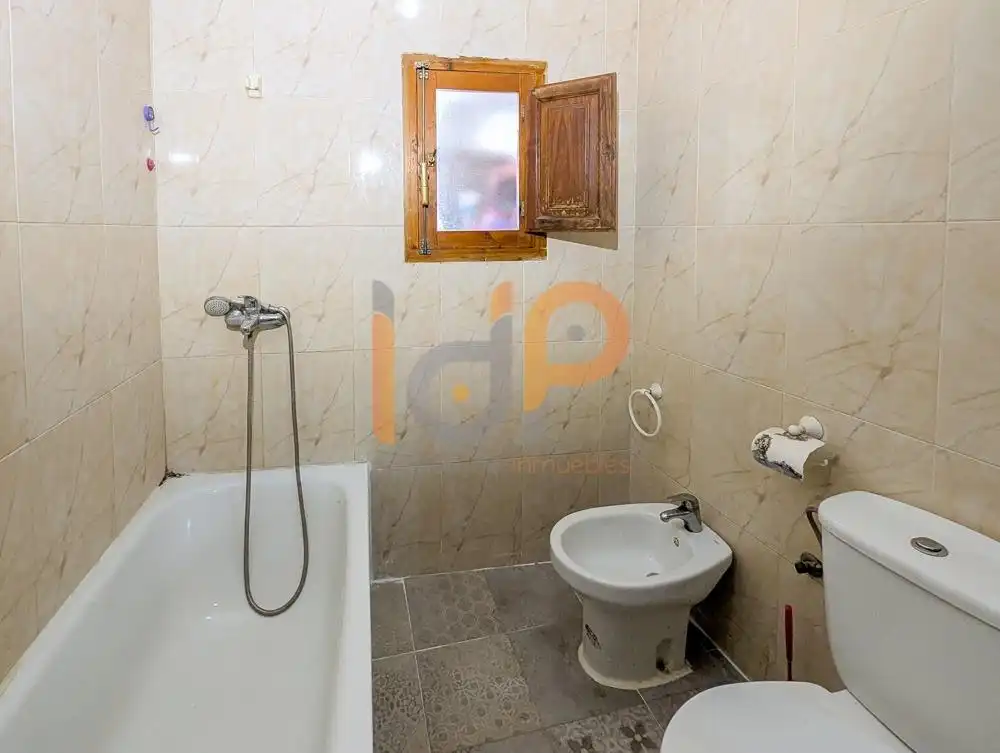 Bany de Casa o xalet en venda en Urrácal