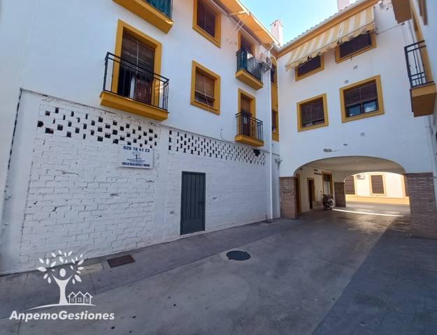 Local comercial en Alquiler en Calle Guadalquivir, 9 en Palma del Río