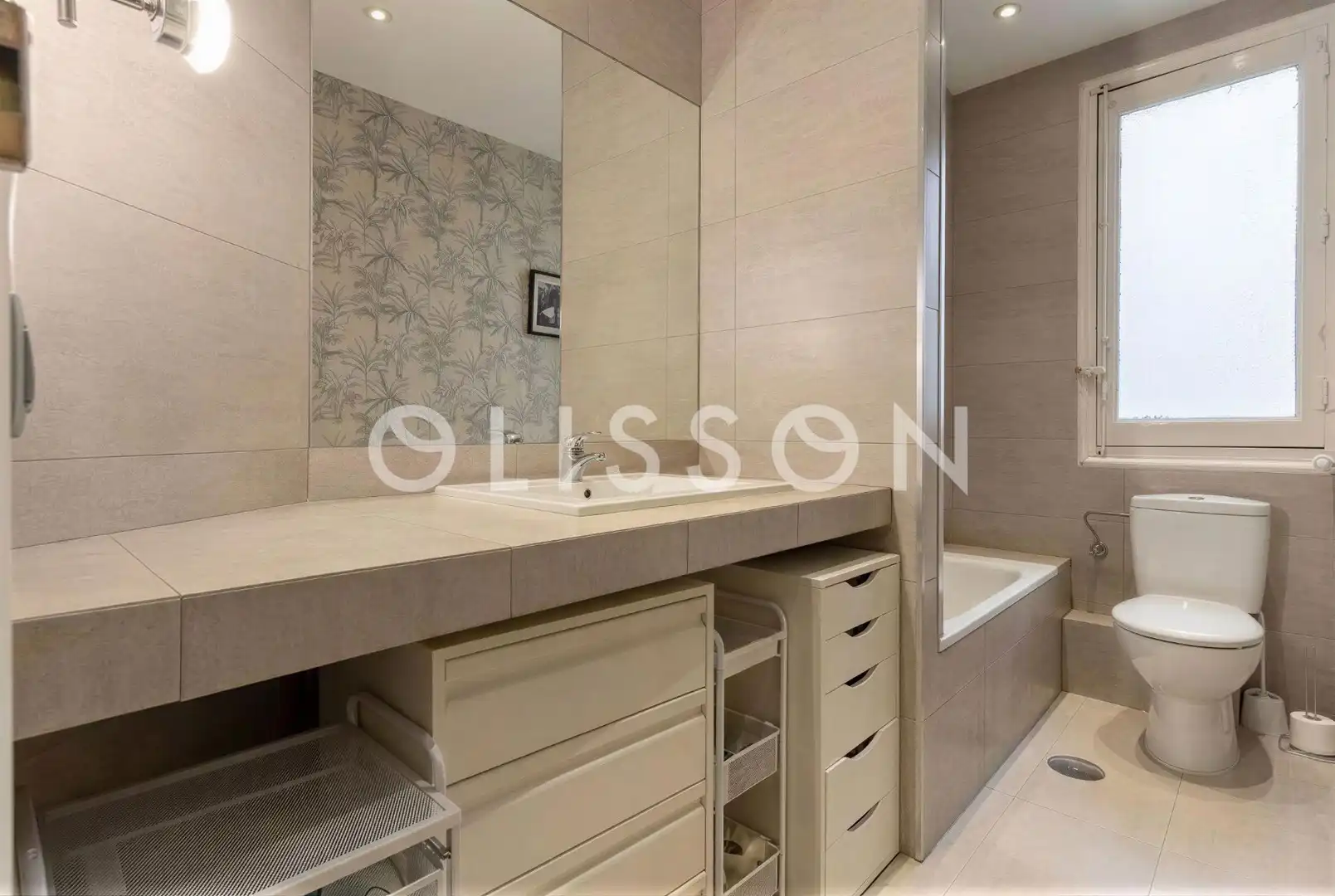 Baño de Piso en venta en Madrid con Calefacción y Trastero