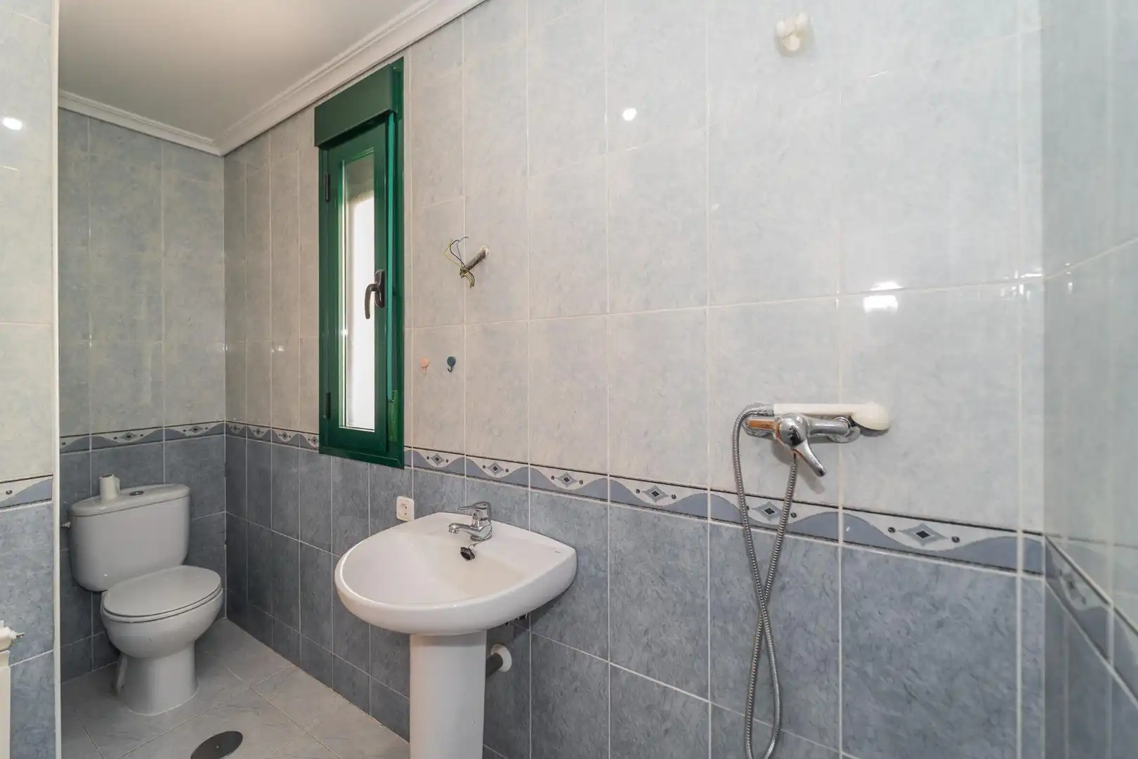 Baño de Casa adosada en venta en Magán con Aire acondicionado, Calefacción y Jardín privado