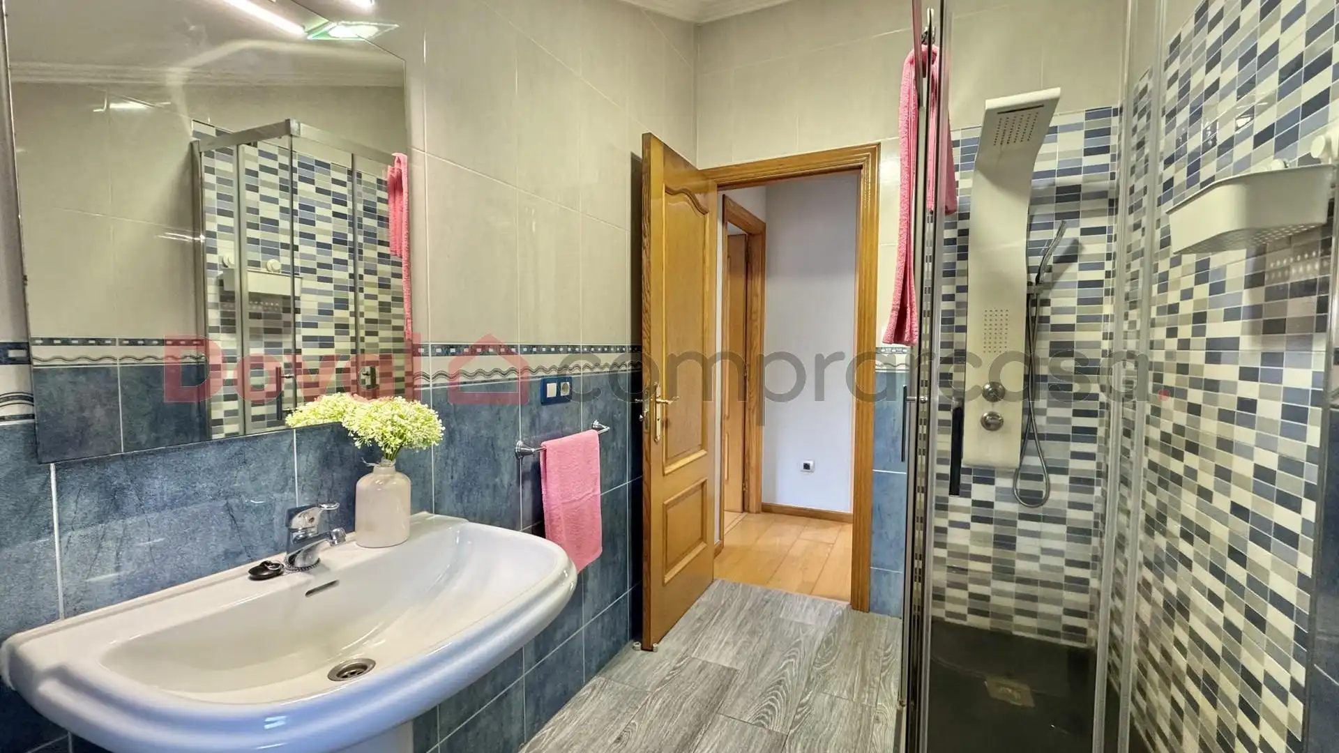 Bathroom of Houses for sale in Salceda de Caselas  with Heating, Private garden and Terrace