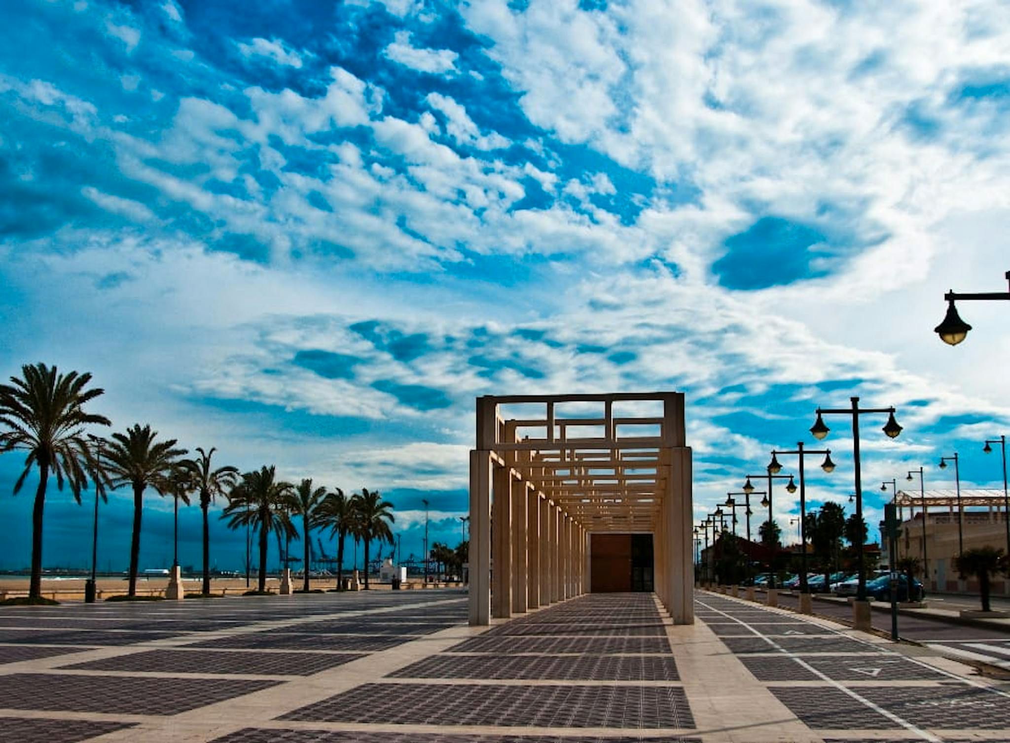 Exterior view of Flat to rent in  Valencia Capital  with Air Conditioner, Heating and Private garden