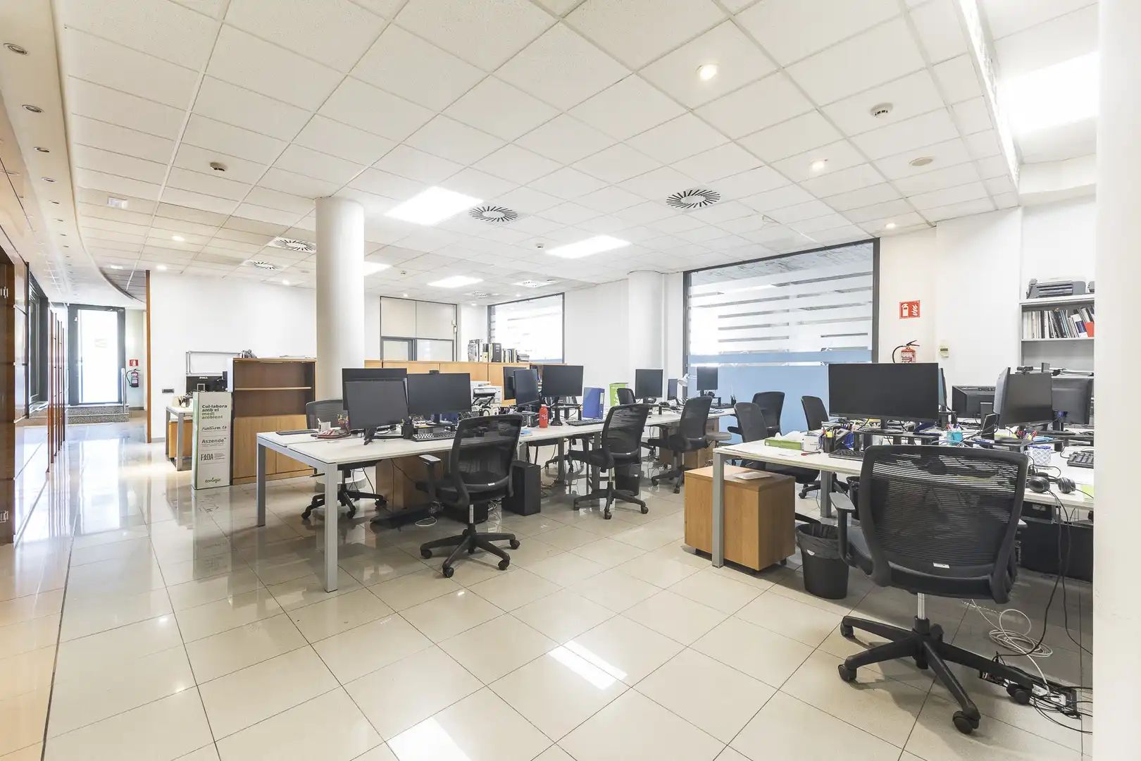 Geschaftsraum zur Miete in Sant Martí