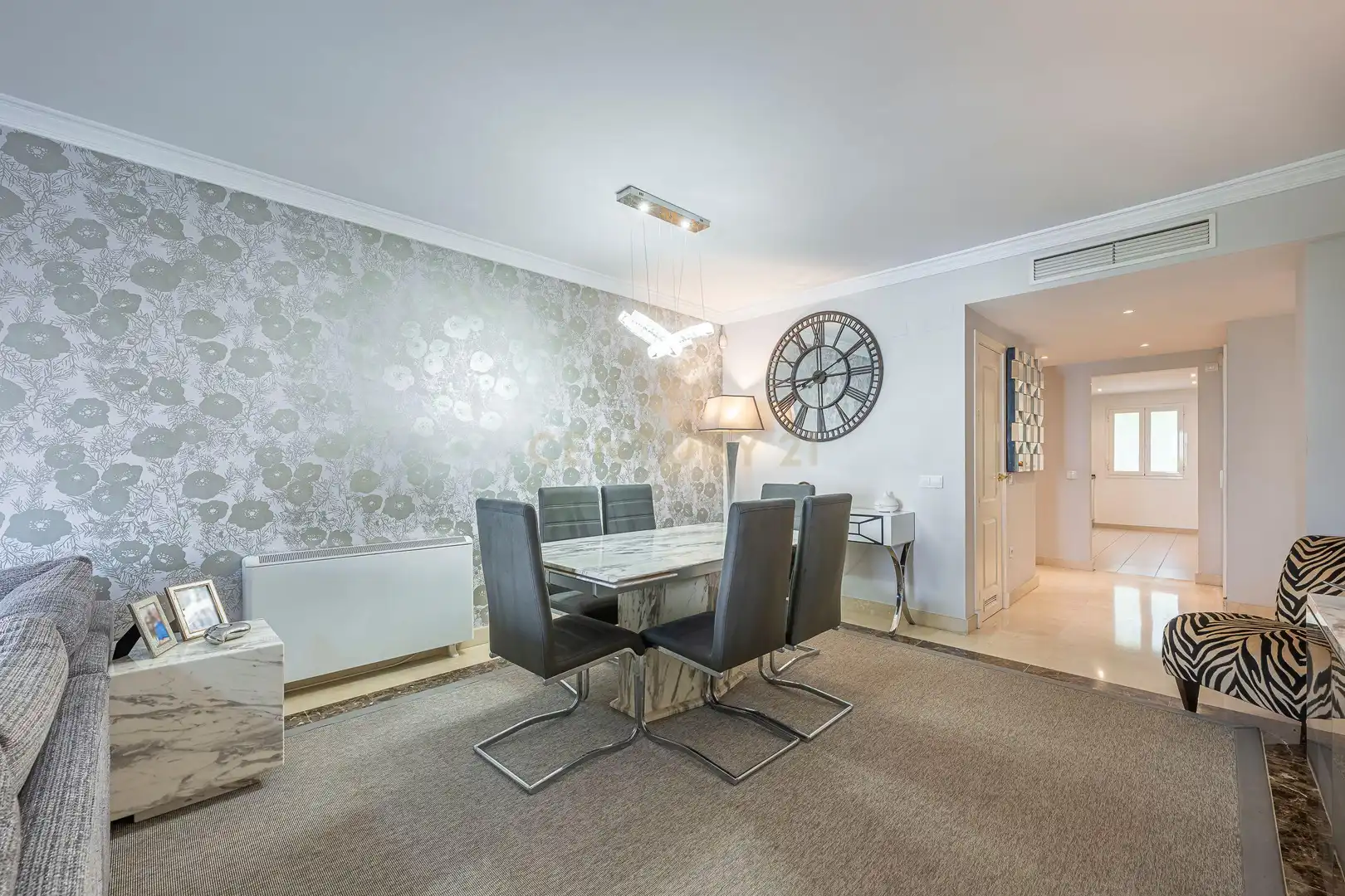 Comedor de Apartamento en venta en Marbella con Aire acondicionado, Jardín privado y Trastero