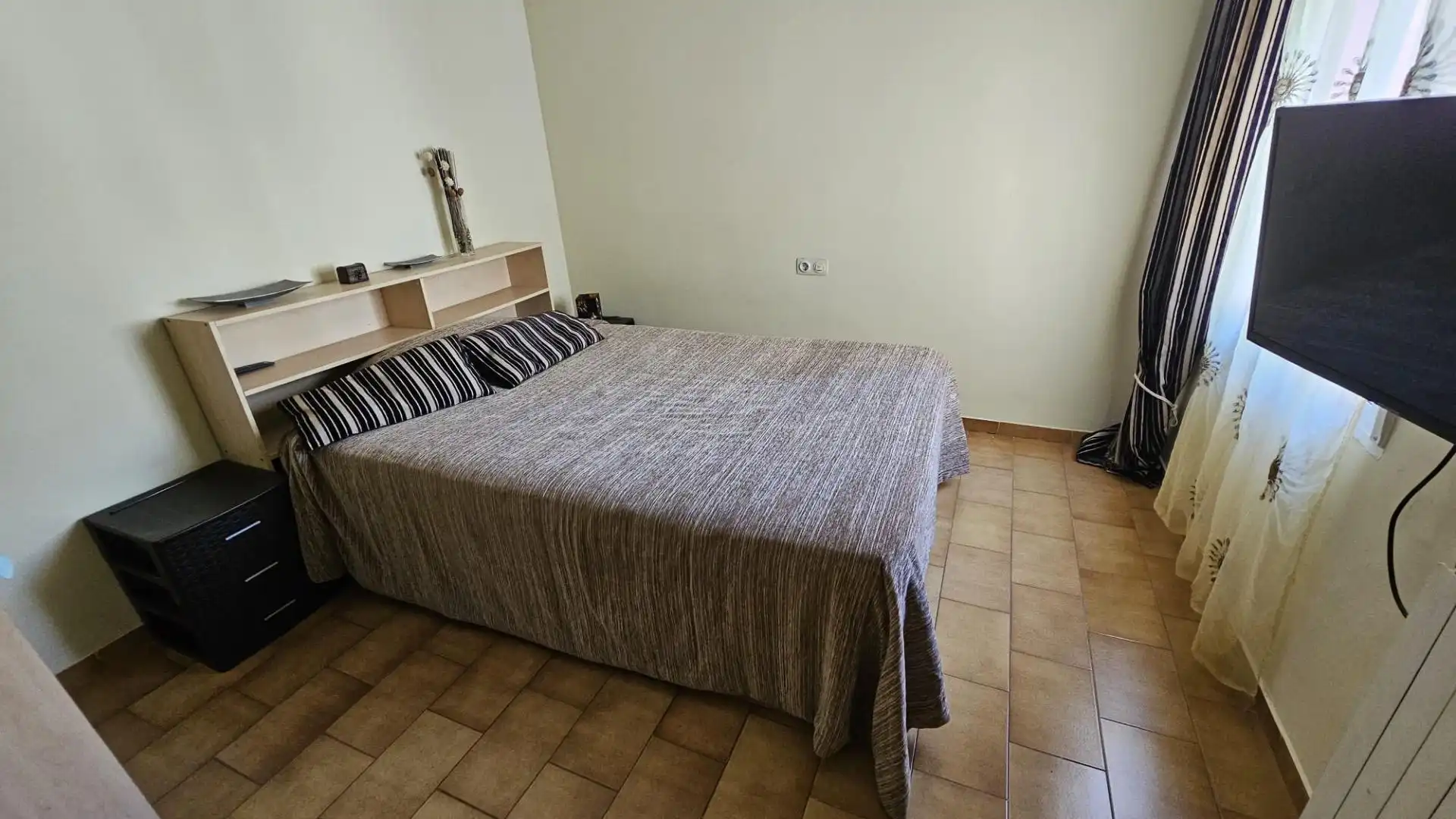 Habitación de Piso en venta en Pineda de Mar con Calefacción, Terraza y Balcón