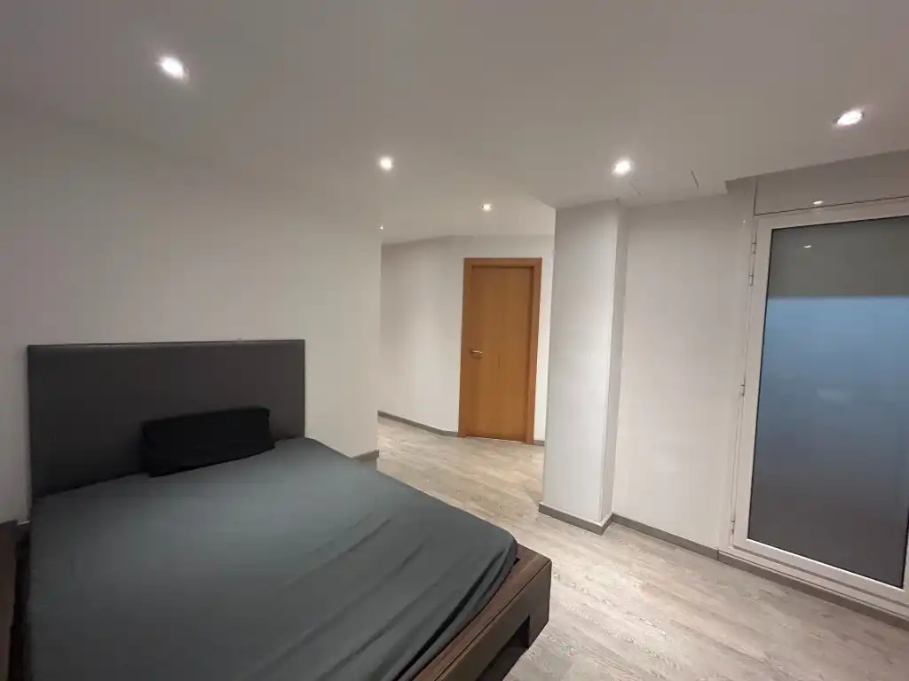Dúplex en venta en Badalona con Calefacción, Parquet y Alarma