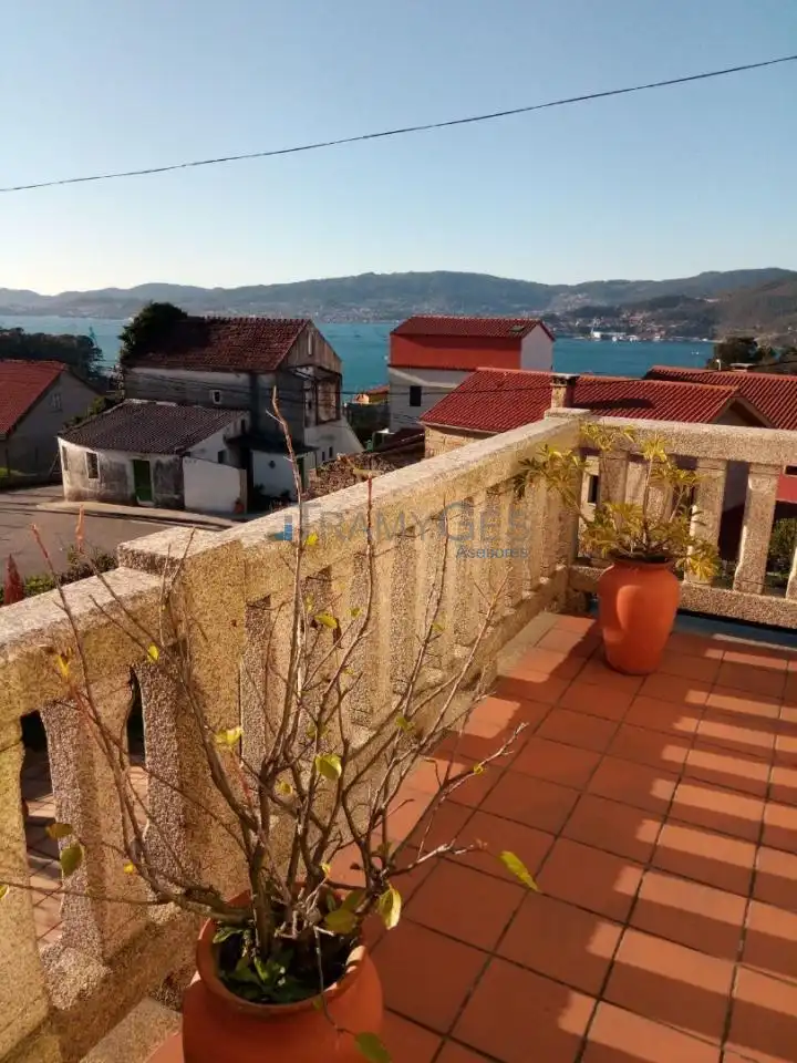 Terraza de Casa adosada en venta en Vigo  con Calefacción, Jardín privado y Parquet