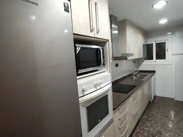 Küche von Wohnung zur Miete in Barcelona mit Klimaanlage, Terrasse und Möbliert