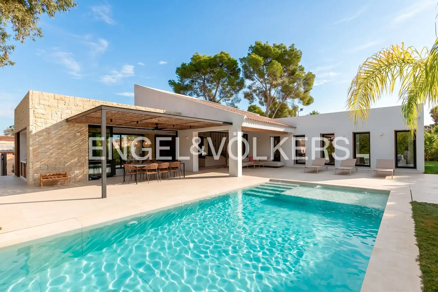 Casa con jardín en venta en Montealegre