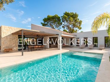 Casa con jardín en venta en Montealegre