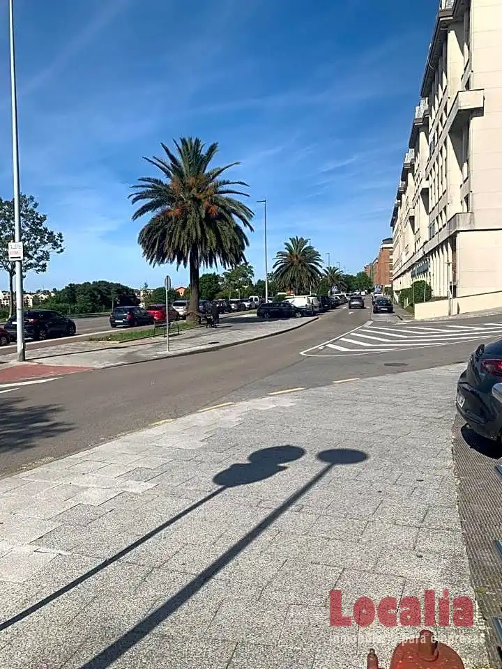 Local comercial en venta en De Los Castros, imagen 6