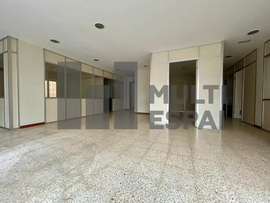 Büro zur Miete in Barcelona mit Klimaanlage und Terrasse