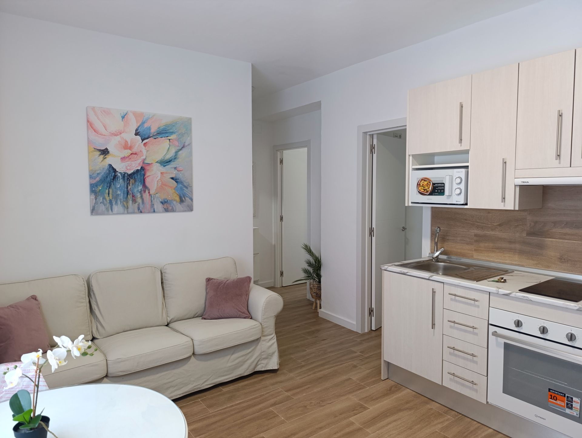 Dormitori de Apartament de lloguer en Málaga Capital amb Aire condicionat, Terrassa i Moblat