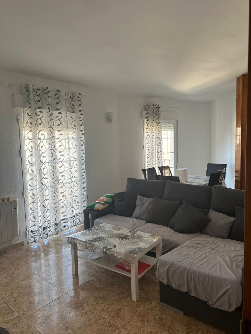 Sala d'estar de Pis en venda en El Vellón amb Calefacció, Forn i Rentadora