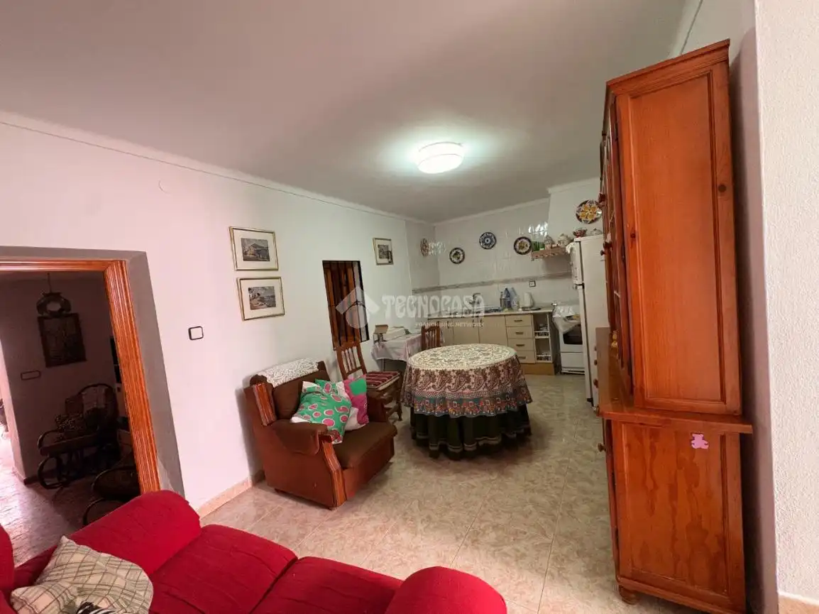 Sala de estar de Casa adosada en venta en Ardales con Terraza, Amueblado y Balcón
